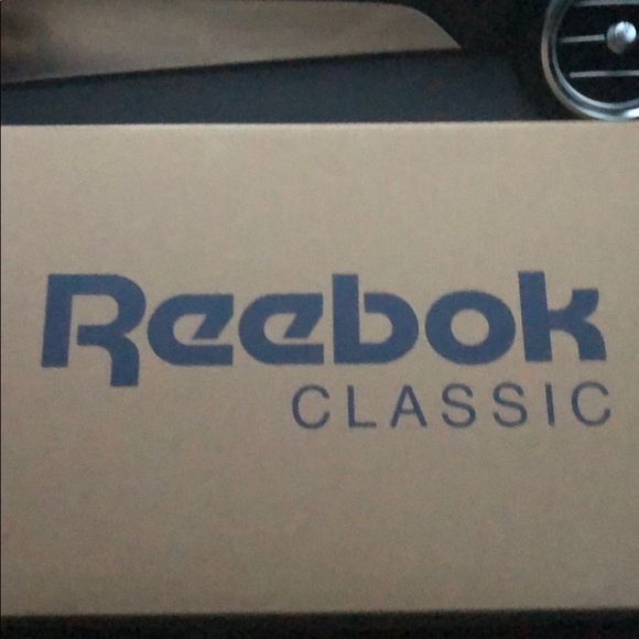 Reebok classic Unisex - Picture 4 of 5
